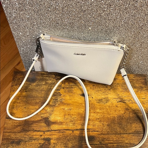 Calvin Klein Light Gray Crossbody Bag - Picture 2 of 4
